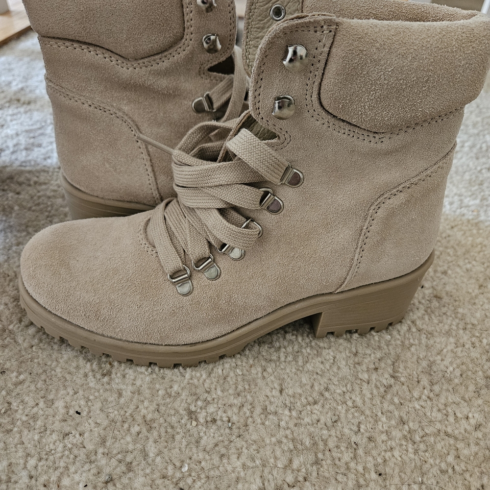 Steve Madden Beige Combat Boots